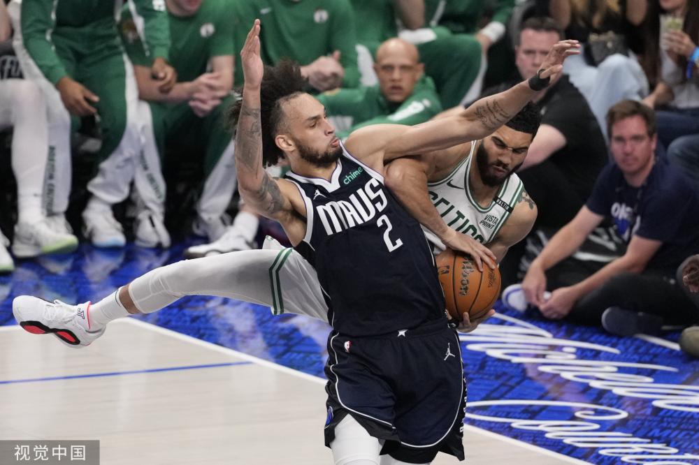 他在俱乐部 他在俱乐部